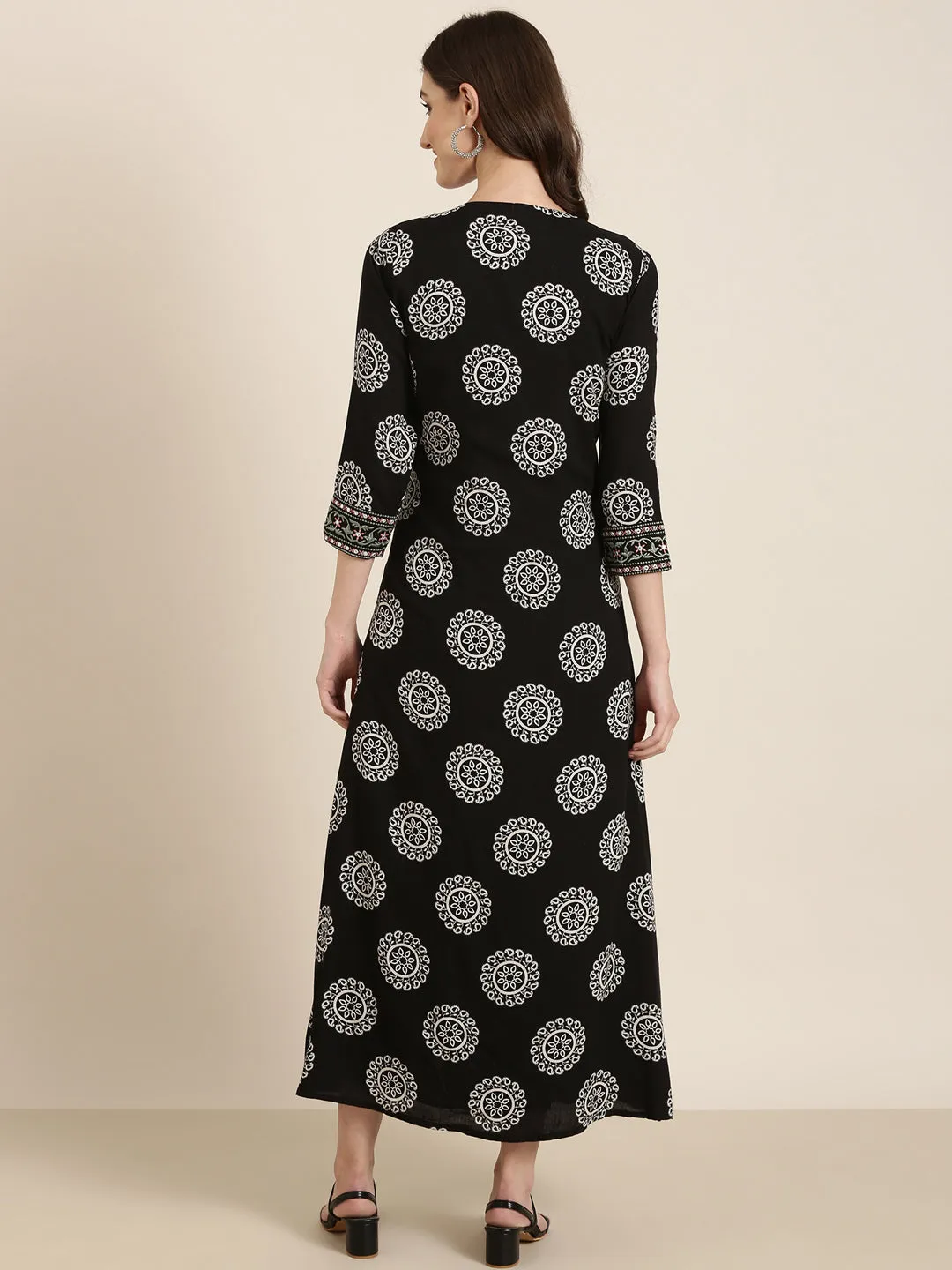Women Black Embroidered Round Neck A-Line Kurta with Shrug